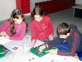 من البطارية إلى الفانوس